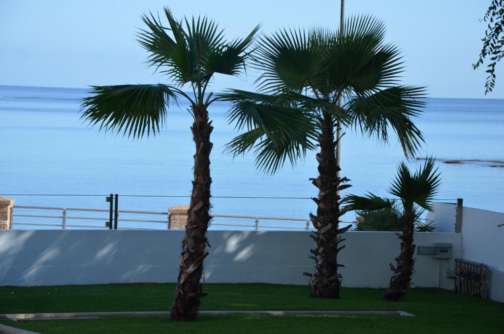 Residence Lungomare Porto Torres Exteriör bild