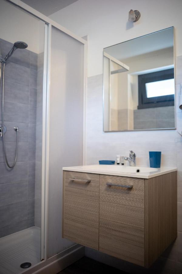 Residence Lungomare Porto Torres Exteriör bild
